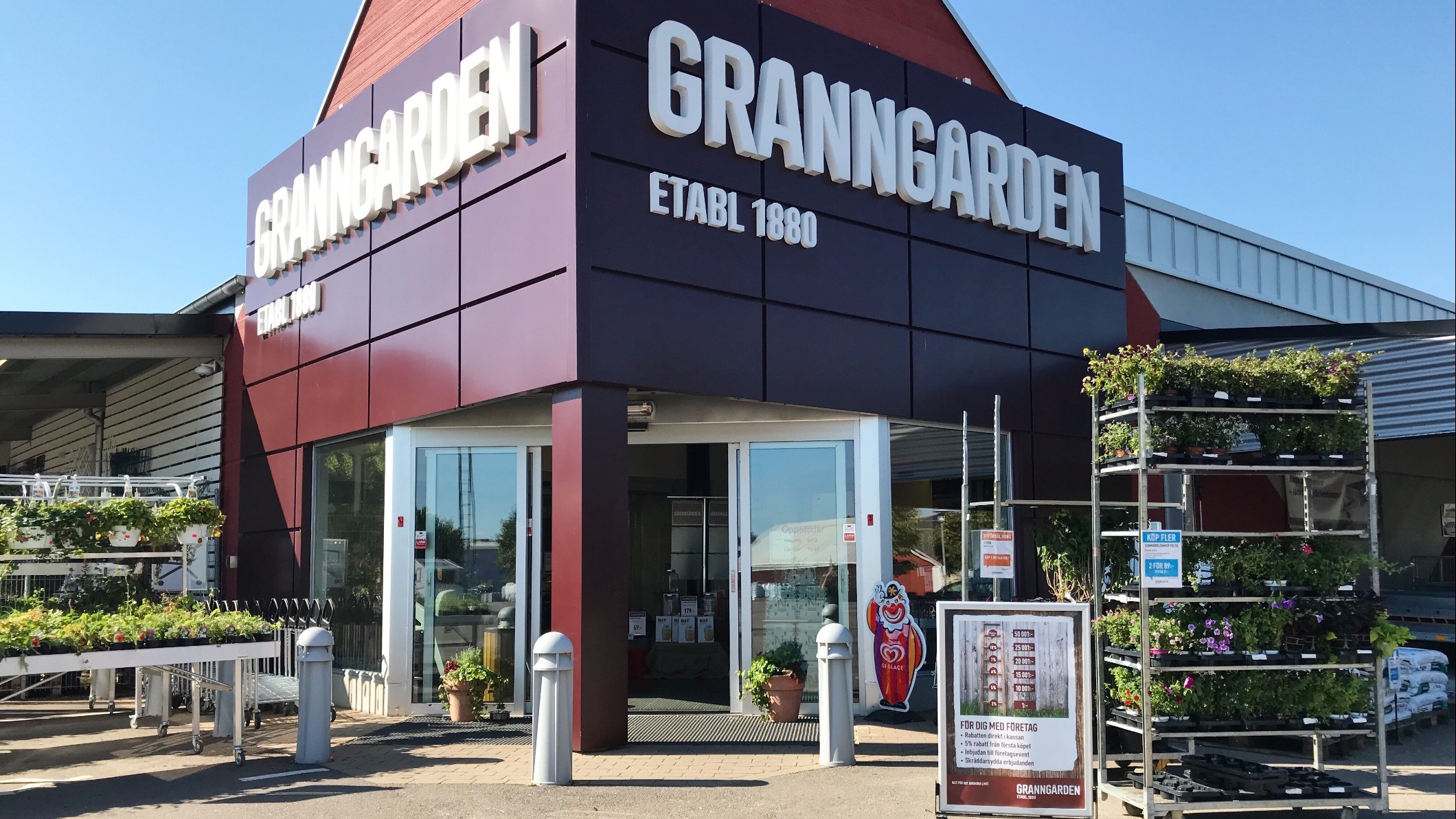 Välkomnande entré till Granngårdens butik i Kalmar